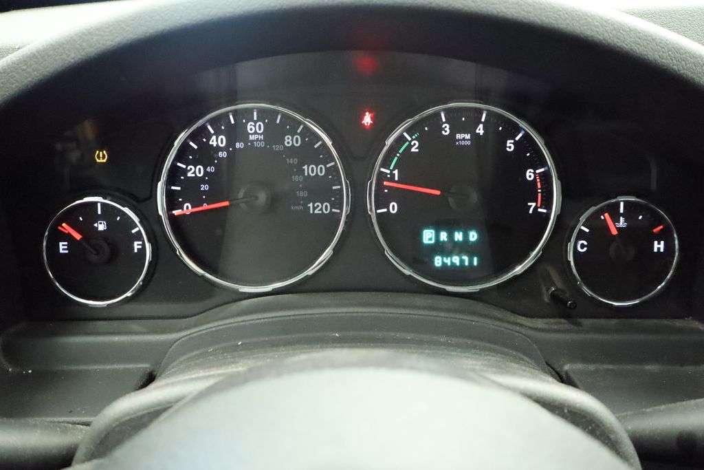 Thumbnail: 2012 Jeep Liberty - 28