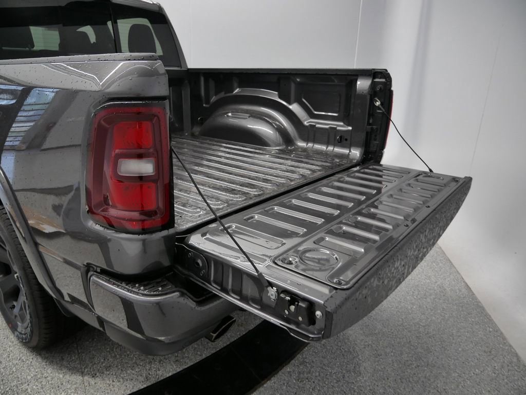 Thumbnail: 2026 RAM 1500 - 2