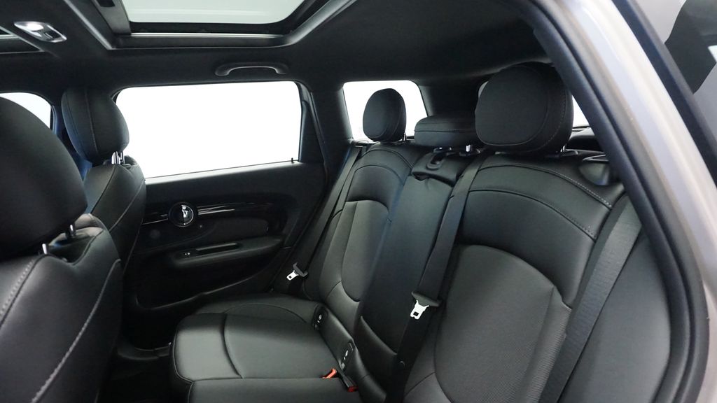 Thumbnail: 2022 MINI Cooper Clubman - 27