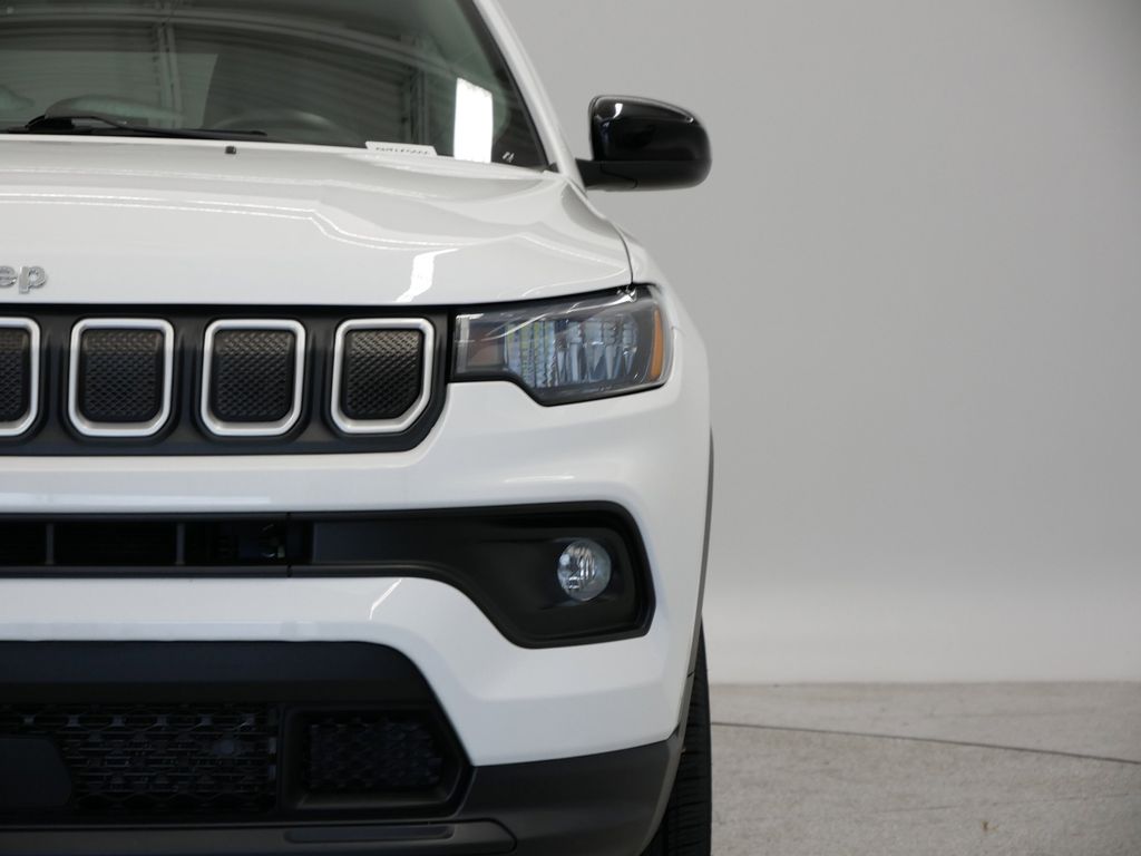 Thumbnail: 2022 Jeep Compass - 50