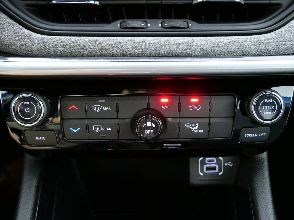 Thumbnail: 2024 Jeep Compass - 47