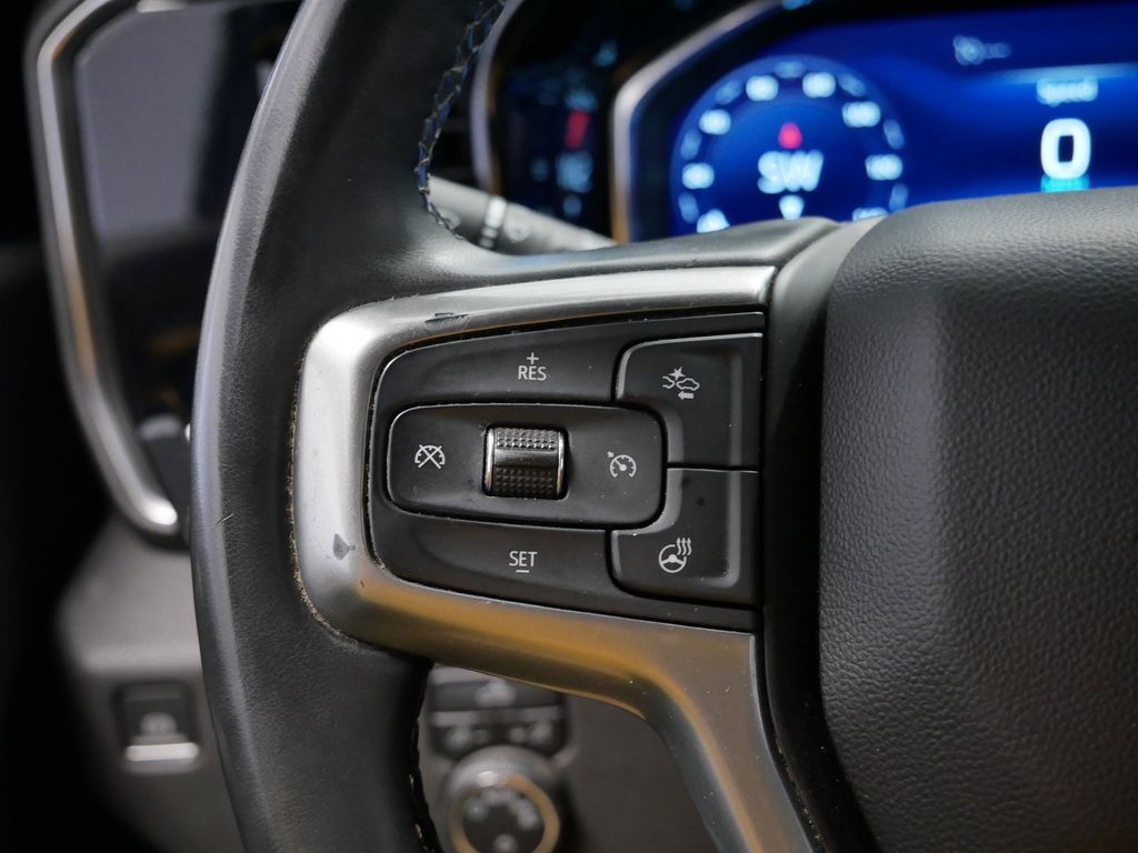 Thumbnail: 2023 Chevrolet Silverado 1500 - 17