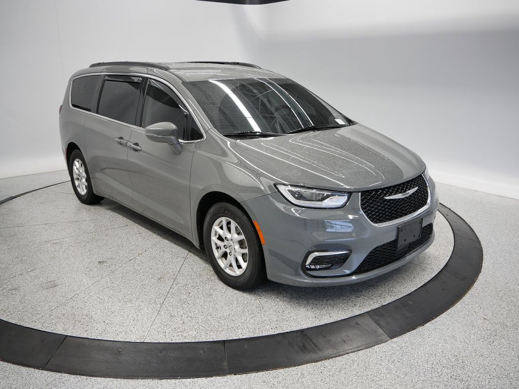 Thumbnail: 2022 Chrysler Pacifica - 15