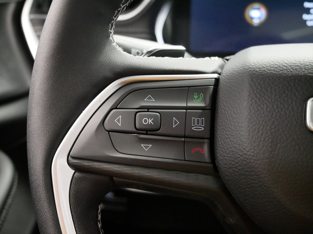 Thumbnail: 2025 Jeep Grand Cherokee - 26