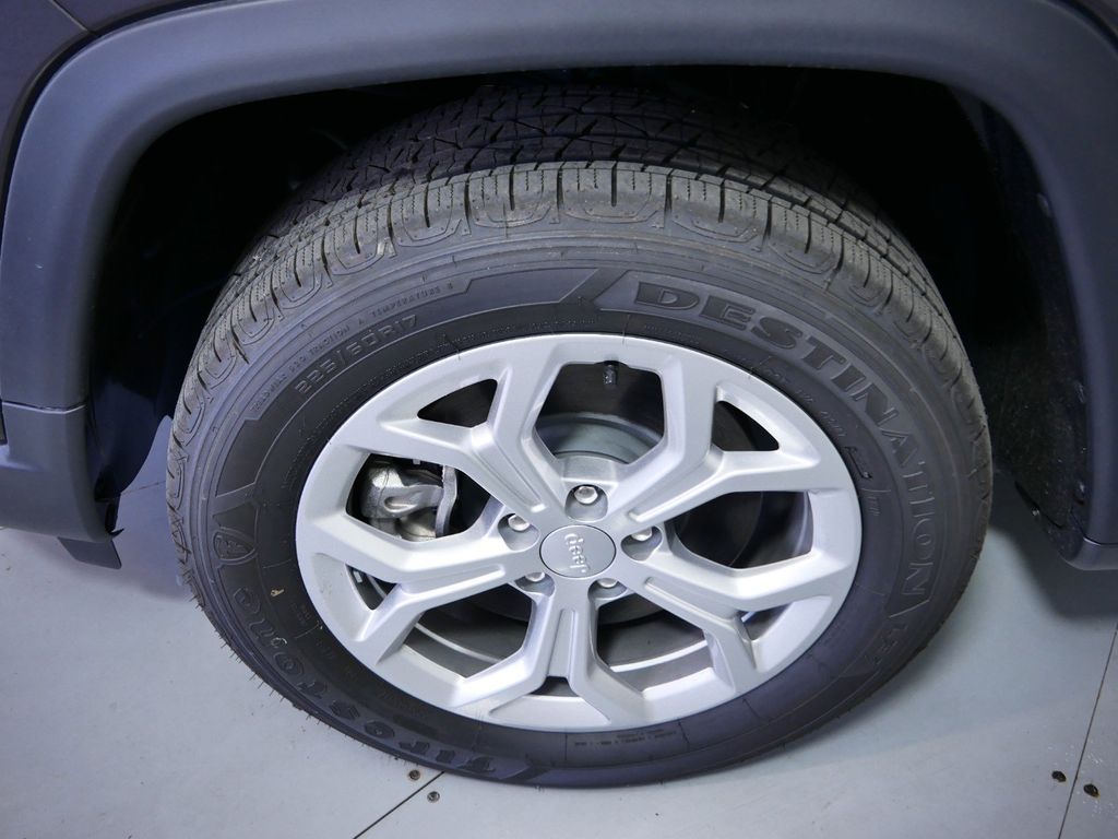 Thumbnail: 2024 Jeep Compass - 18