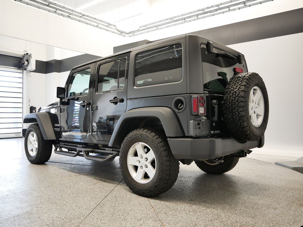 Thumbnail: 2017 Jeep Wrangler - 20