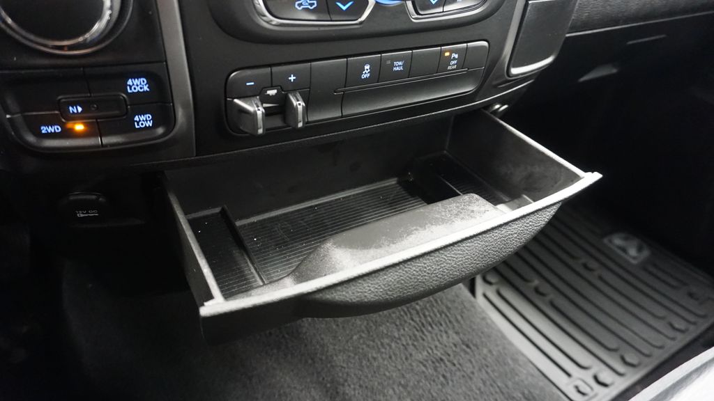 Thumbnail: 2021 RAM 1500 Classic - 46