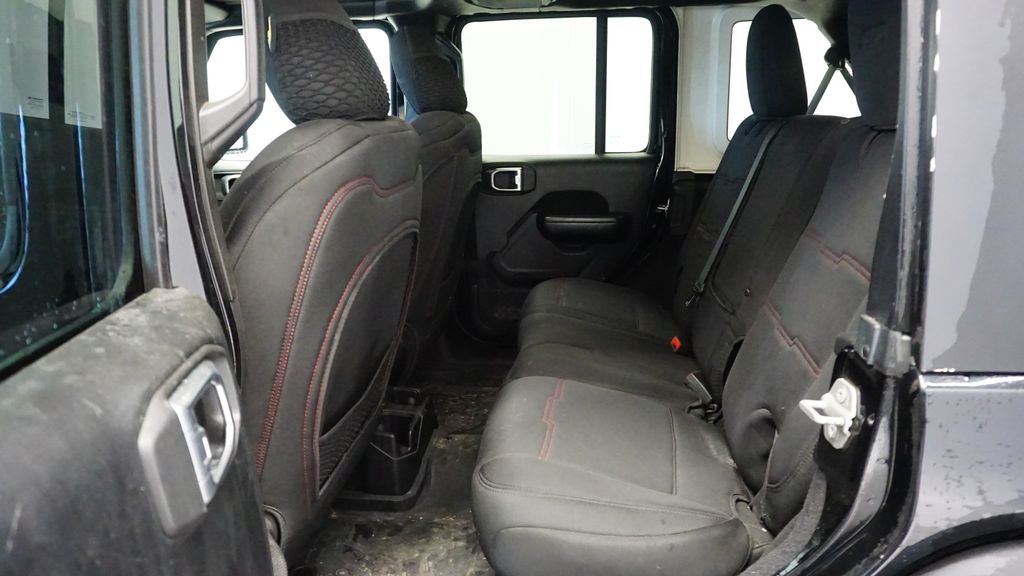 Thumbnail: 2019 Jeep Wrangler - 21