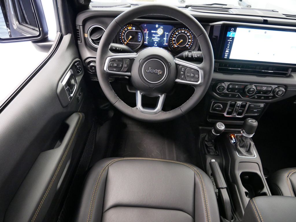 Thumbnail: 2025 Jeep Wrangler - 14