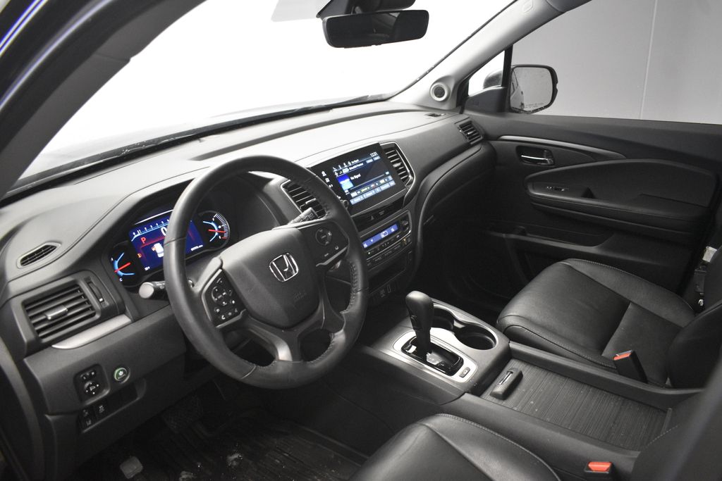 Thumbnail: 2019 Honda Pilot - 18