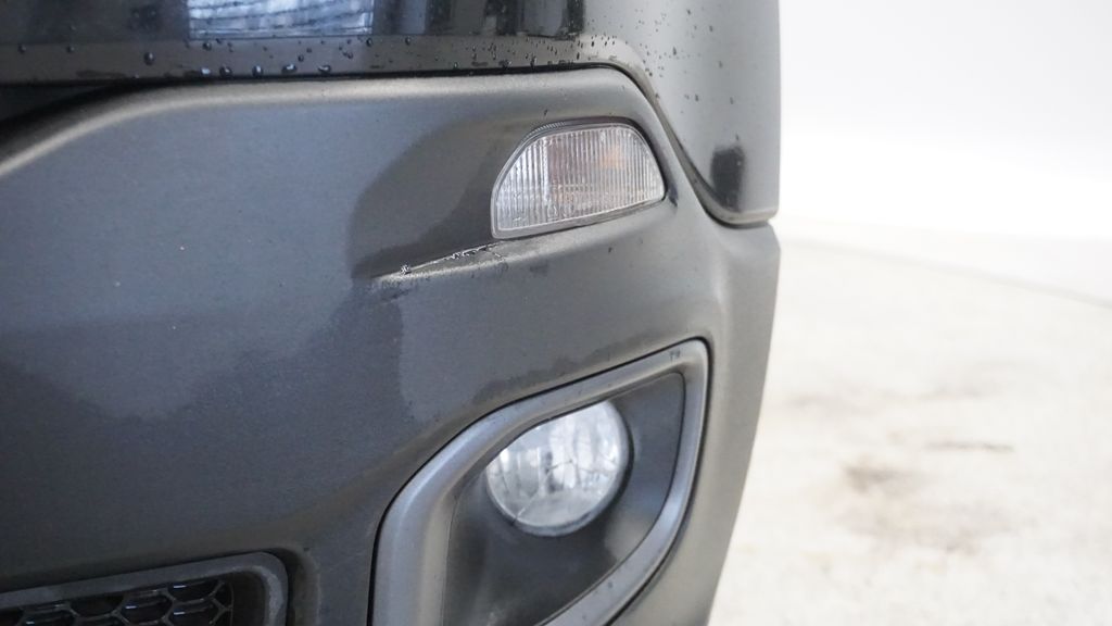 Thumbnail: 2017 Jeep Renegade - 14