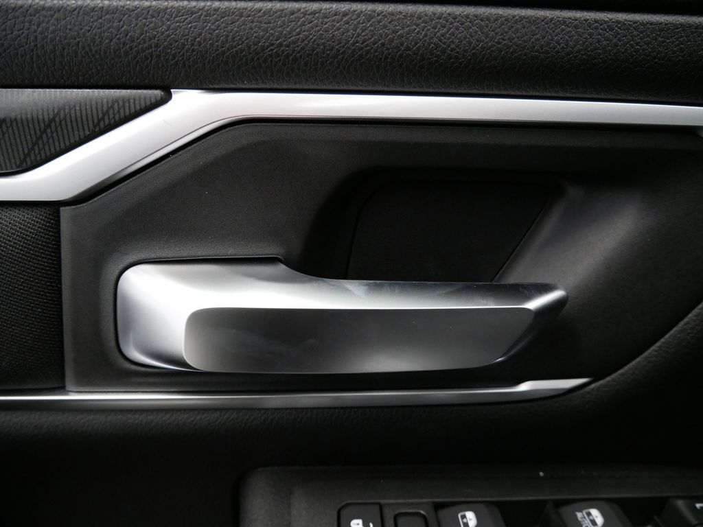 2025 RAM 1500 Big Horn 35