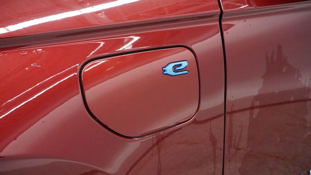 Thumbnail: 2023 Jeep Grand Cherokee - 13