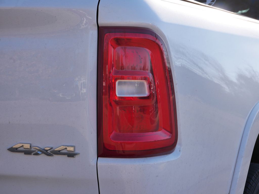 Thumbnail: 2025 RAM 1500 - 18