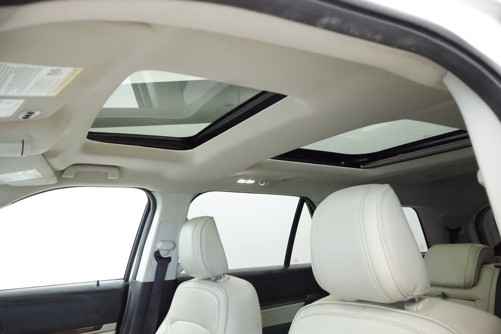 Thumbnail: 2019 Ford Explorer - 38