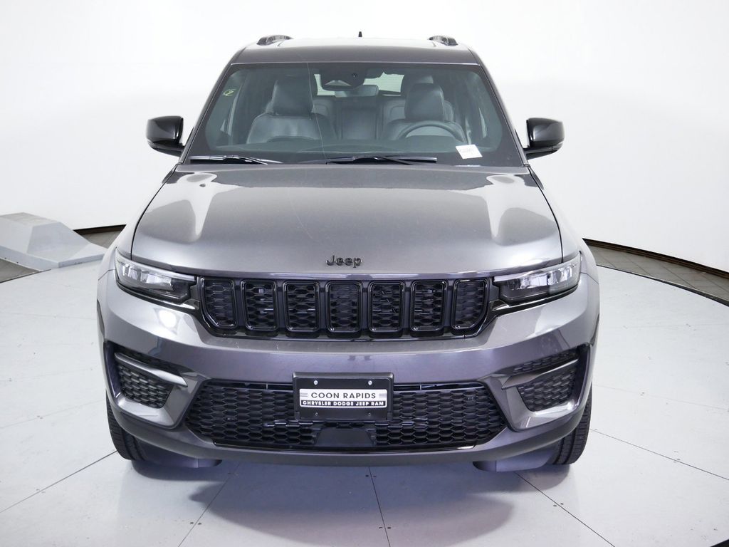 Thumbnail: 2024 Jeep Grand Cherokee - 18