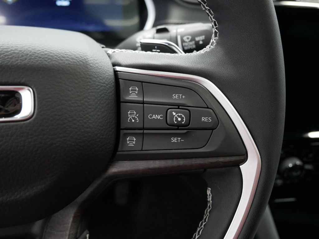 Thumbnail: 2025 Jeep Grand Cherokee L - 43