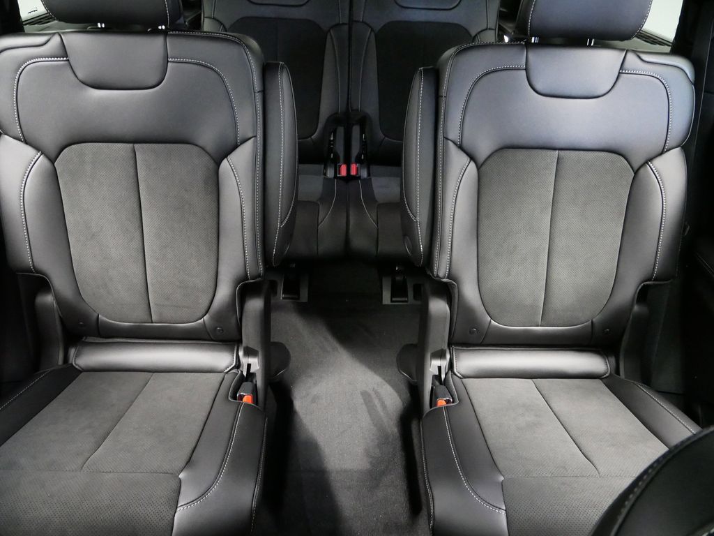 Thumbnail: 2025 Jeep Grand Cherokee L - 22