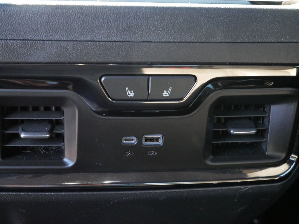 Thumbnail: 2022 Chevrolet Silverado 1500 - 25