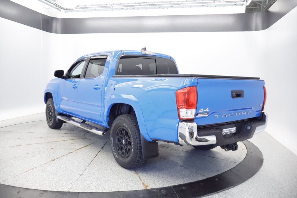 Thumbnail: 2020 Toyota Tacoma - 26