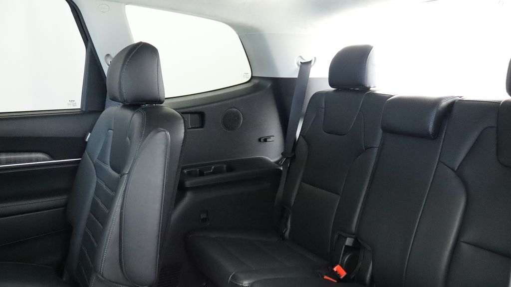 Thumbnail: 2023 Kia Telluride - 21