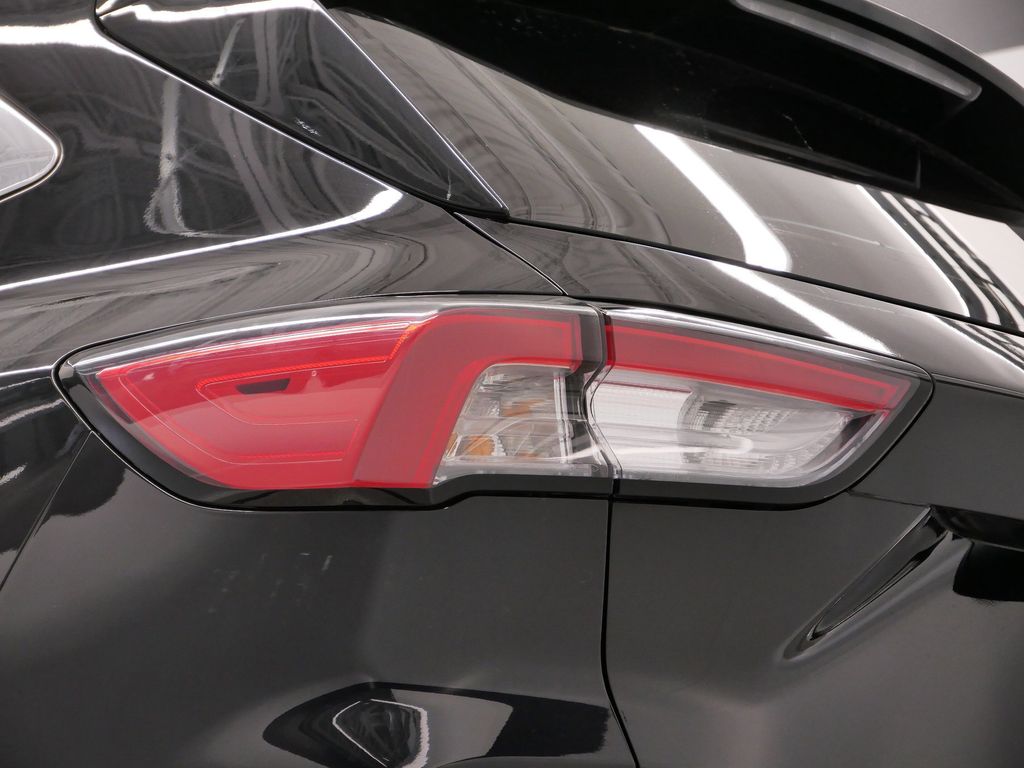Thumbnail: 2022 Ford Escape - 51