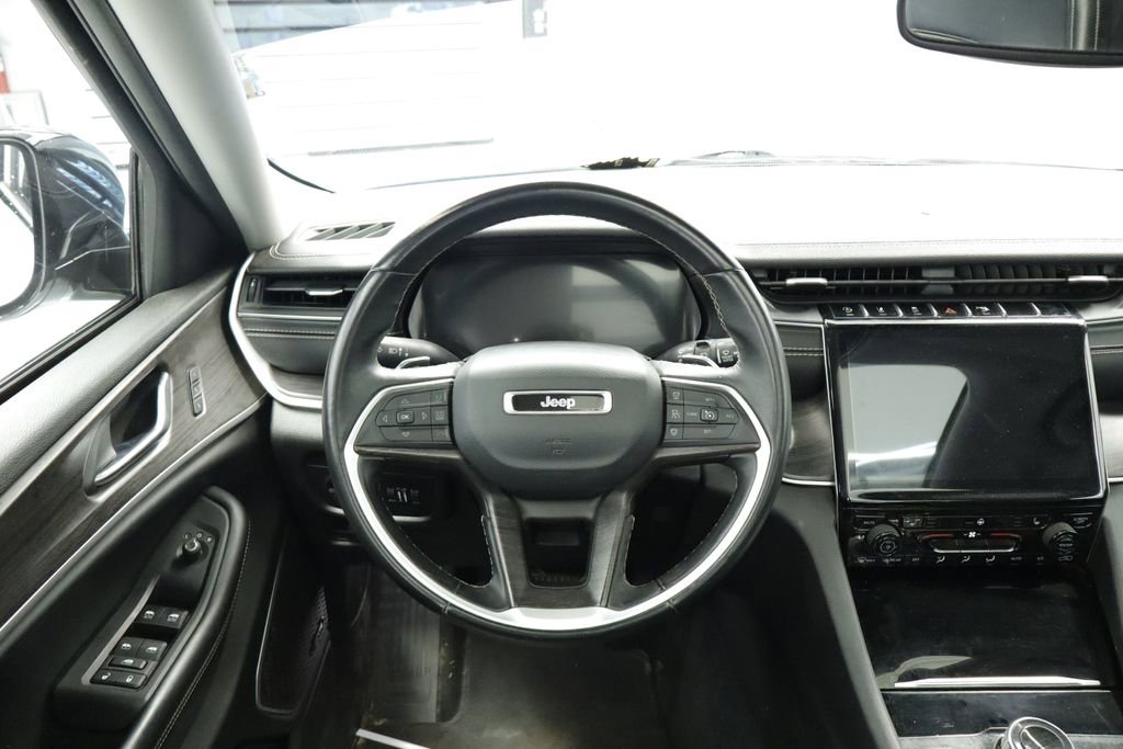 Thumbnail: 2022 Jeep Grand Cherokee - 24