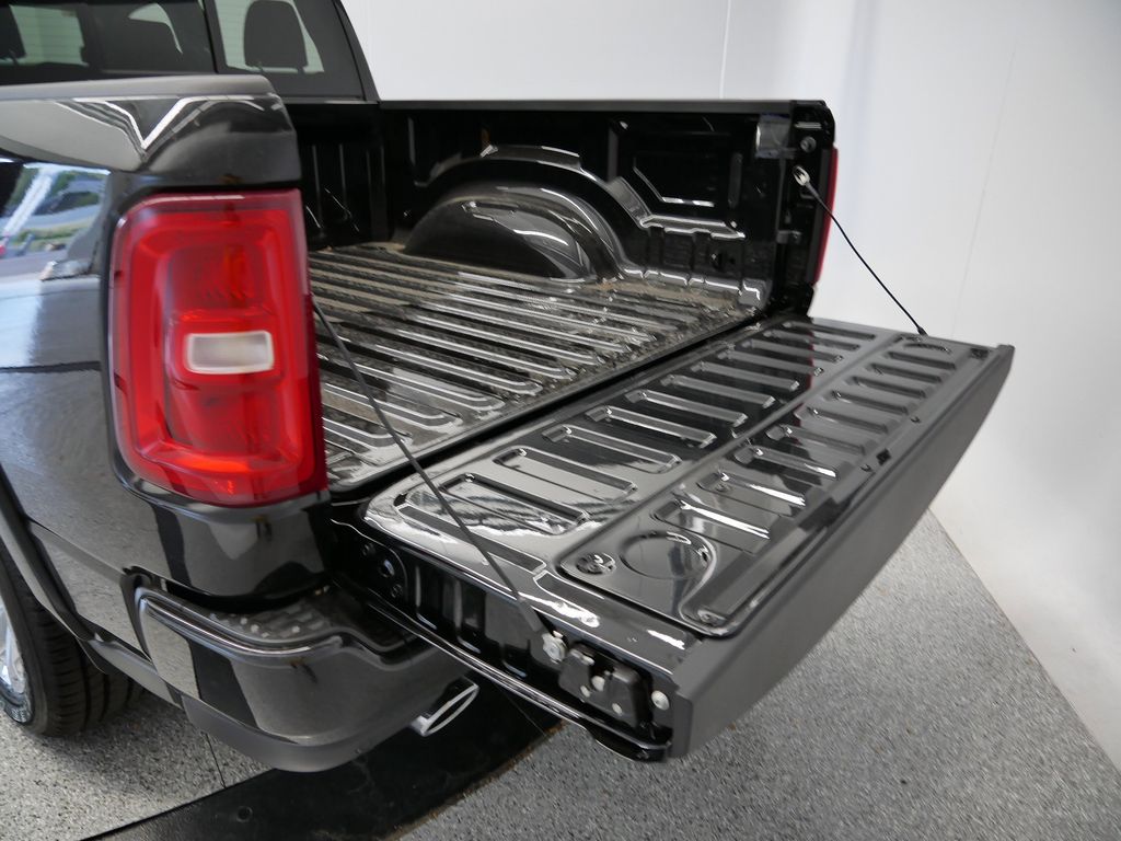Thumbnail: 2026 RAM 1500 - 12