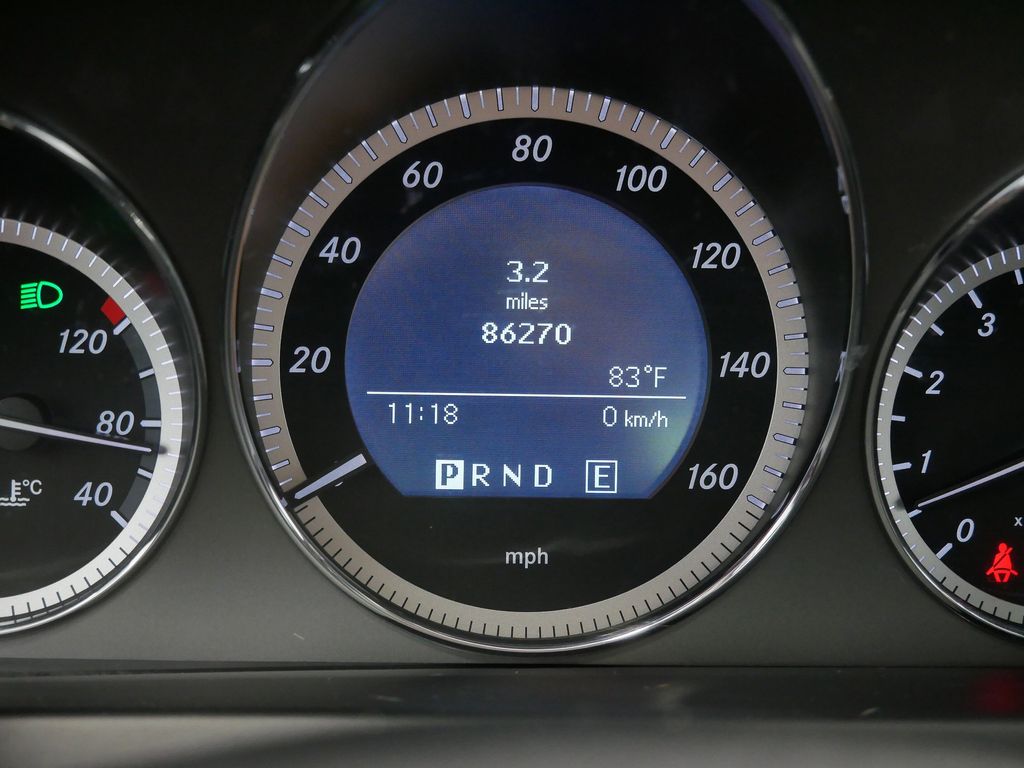 Thumbnail: 2011 Mercedes-Benz C-Class - 26