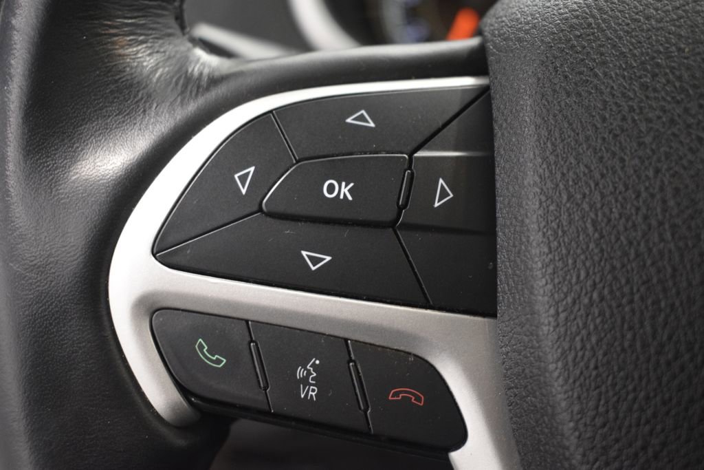 Thumbnail: 2016 Jeep Cherokee - 51