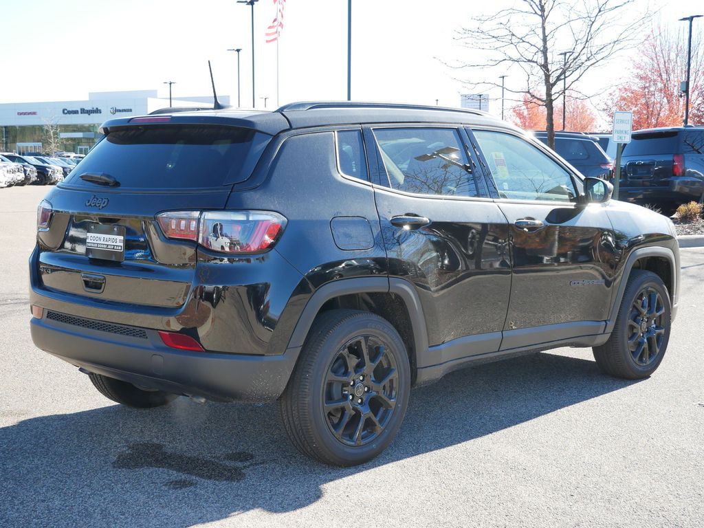 Thumbnail: 2026 Jeep Compass - 10