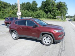 New 2022 Jeep Compass LATITUDE 4X4 4WD Sport Utility Vehicles for Sale in Richfield Springs NY