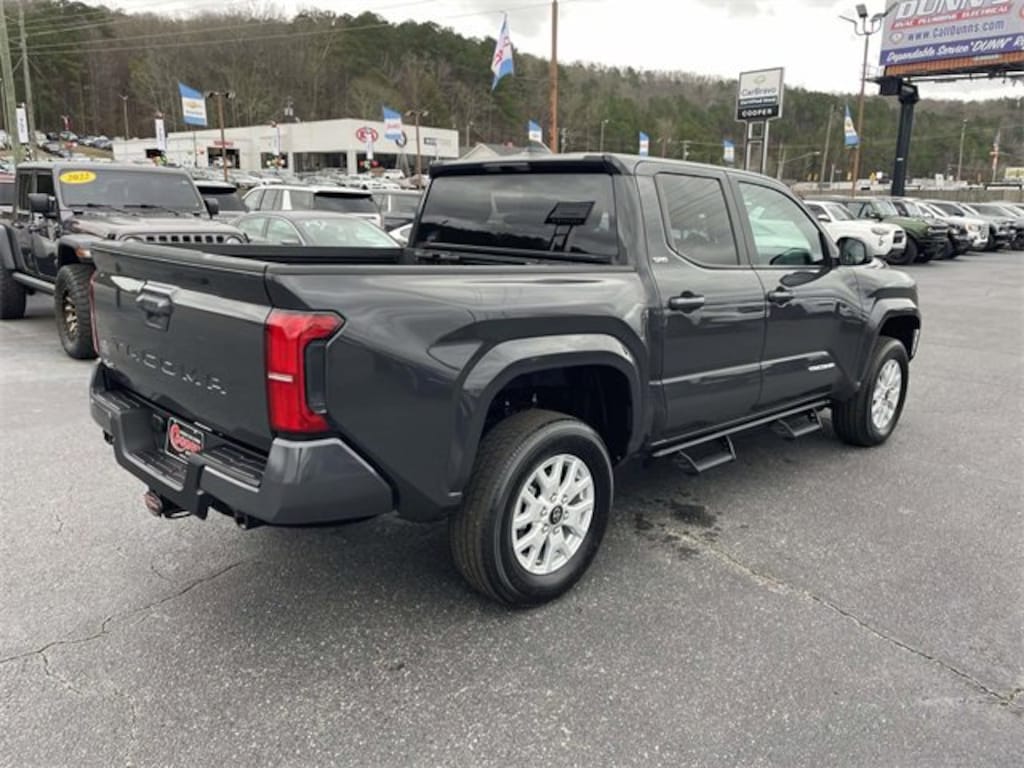Used 2025 Toyota Tacoma SR5 Truck Double Cab
