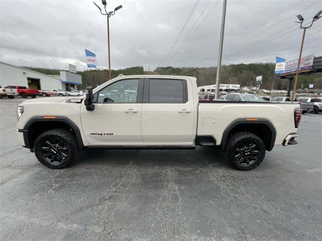 New 2026 GMC Sierra 2500 HD AT4 Truck Crew Cab