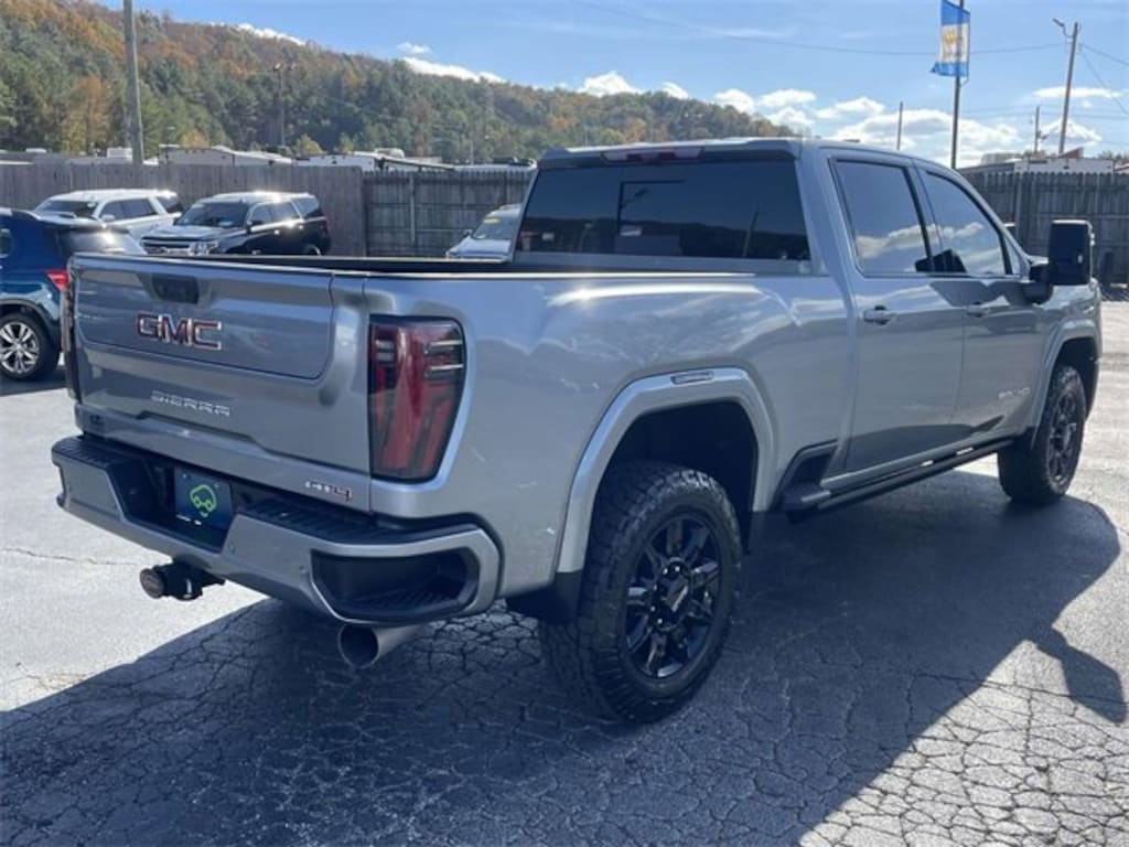 Used 2024 GMC Sierra 2500 HD AT4 Truck Crew Cab