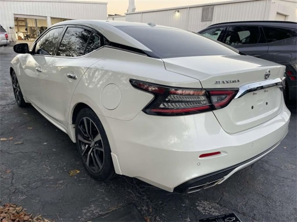 Used 2021 Nissan Maxima SV Xtronic CVT Sedan