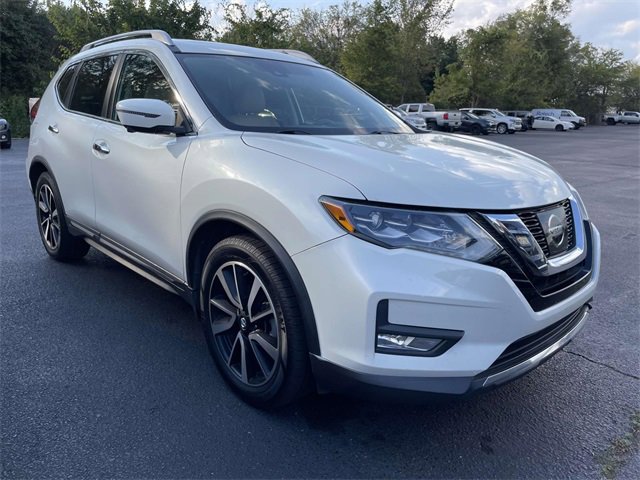 2017 Nissan Rogue SL photo 2