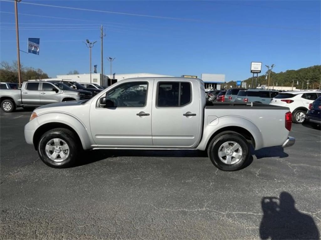 Used 2012 Nissan Frontier SV Truck Crew Cab