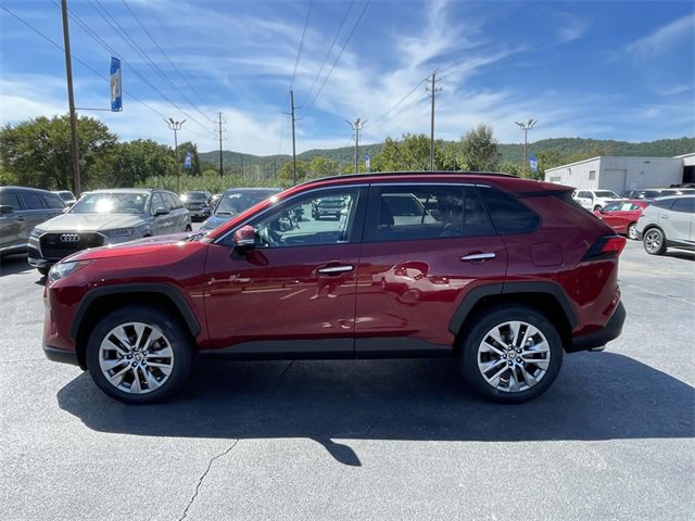 2022 Toyota RAV4 Limited photo 2