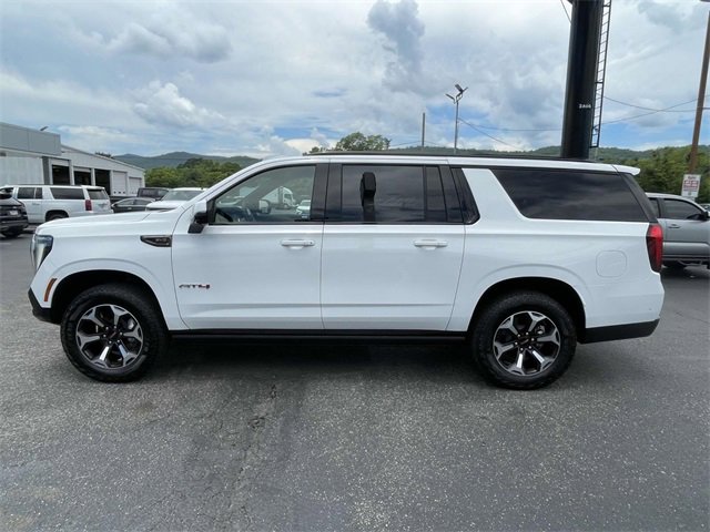 2025 Gmc Yukon XL AT4 Ultimate photo 2