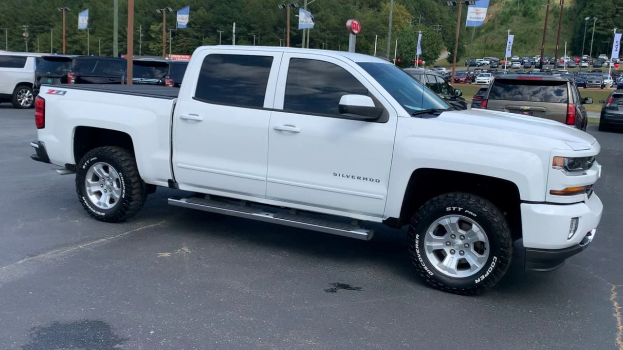 Used 2017 Chevrolet Silverado 1500 LT with VIN 3GCUKREC0HG383254 for sale in Anniston, AL