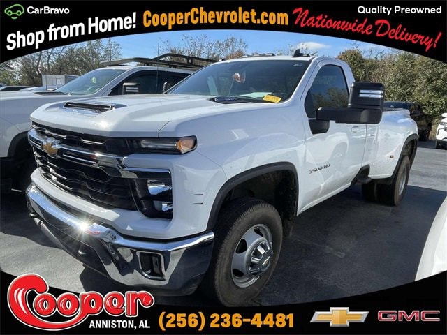 2025 Chevrolet Silverado 3500HD LT's photo