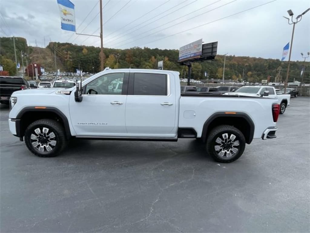 New 2026 GMC Sierra 2500 HD Denali Truck Crew Cab