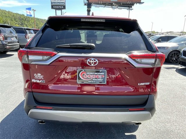 2022 Toyota RAV4 Limited photo 3