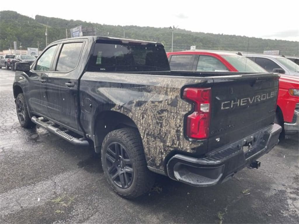 Used 2021 Chevrolet Silverado 1500 Custom Trail Boss Truck Crew Cab