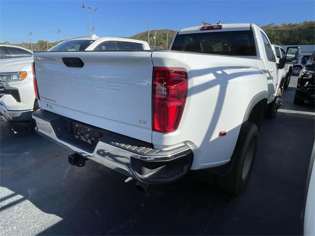 2025 Chevrolet Silverado 3500HD LT photo 2