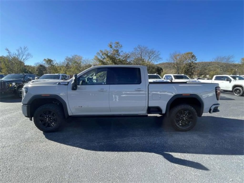 New 2026 GMC Sierra 2500 HD AT4 Truck Crew Cab