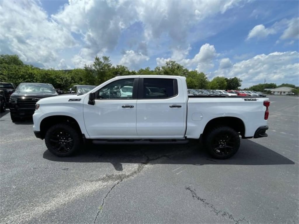 New 2025 Chevrolet Silverado 1500 LT Trail Boss Truck Crew Cab