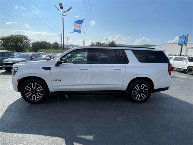 2023 Gmc Yukon XL AT4 photo 2