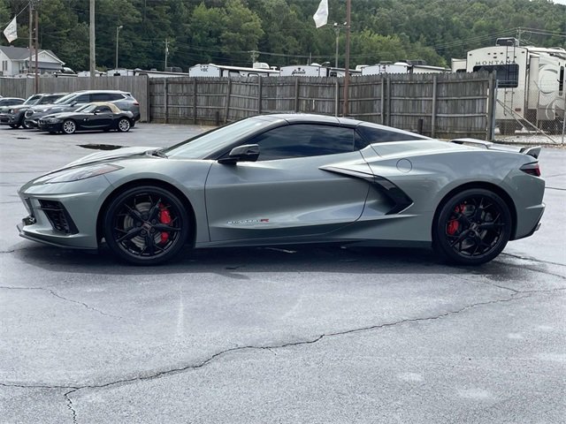 2022 Chevrolet Corvette Stingray 2LT photo 2